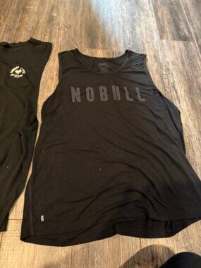 LOT - 2 Gym Tanks - XL - NoBull and Vanquish Fitness - Black Gym shirts